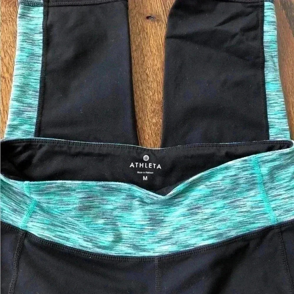 Athleta Women’s M Splits Revelation Capri Yoga Tight Black Green Pants - VGUC! - Picture 6 of 9